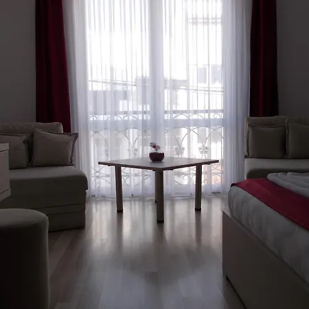 Bed & Breakfast City Boutique Rooms 2*